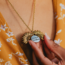 Load image into Gallery viewer, Sunflower Necklace
